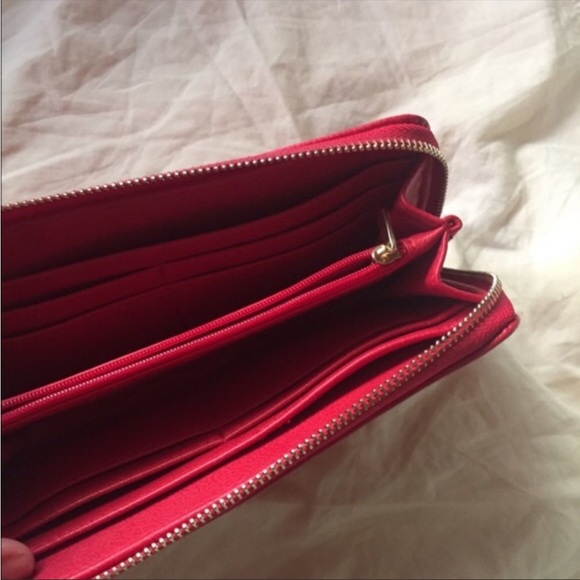 Red zip wallet - Picture 2 of 2